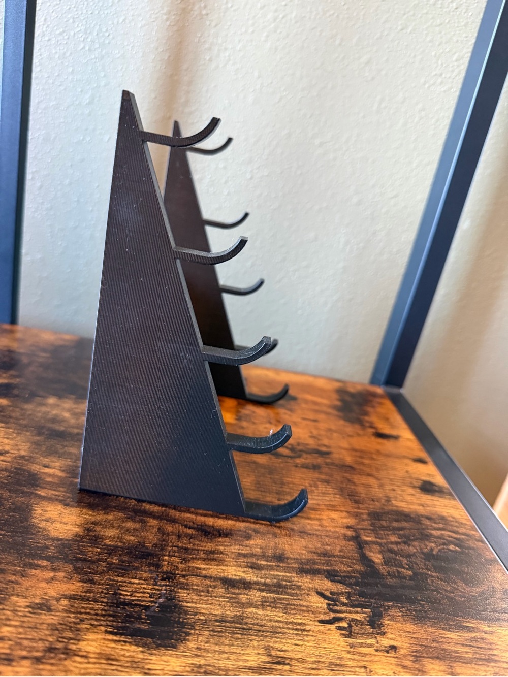 Makeup Brush Display Stand - Picture 3 of 4